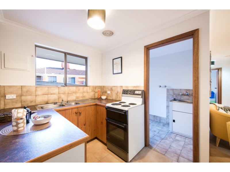 2/113 The Cove Road, Hallett Cove SA 5158