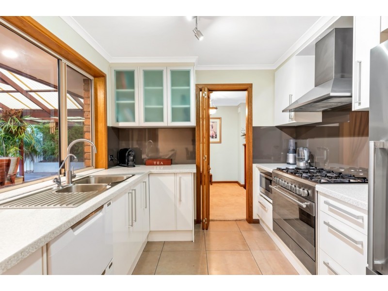 5 Farriers Way, Woodcroft SA 5162