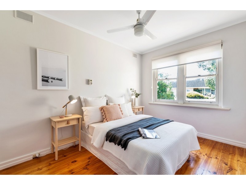 35 Oakleigh Road, Marion SA 5043