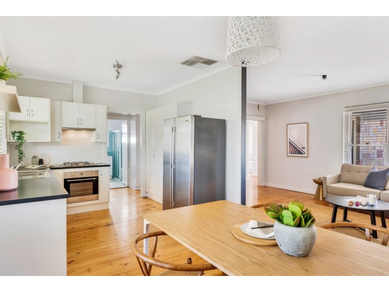 35 Oakleigh Road, Marion SA 5043