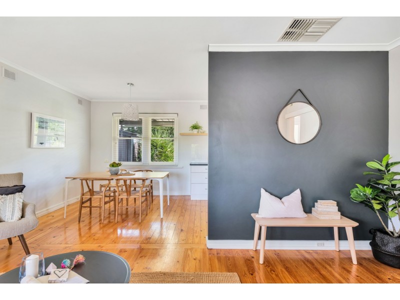 35 Oakleigh Road, Marion SA 5043