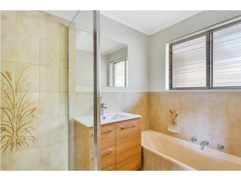 2/7 Rubin Crescent, Happy Valley SA 5159