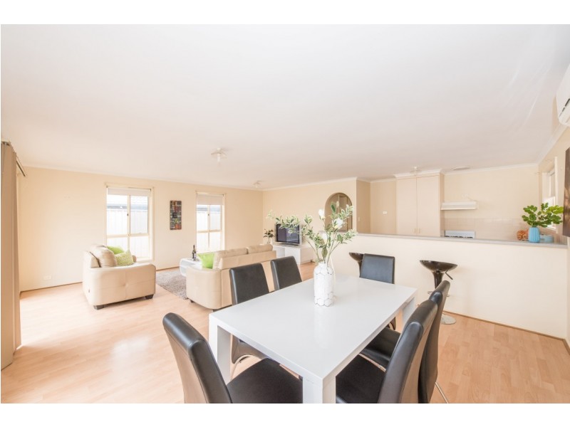 35 Tuscanny Way, Woodcroft SA 5162