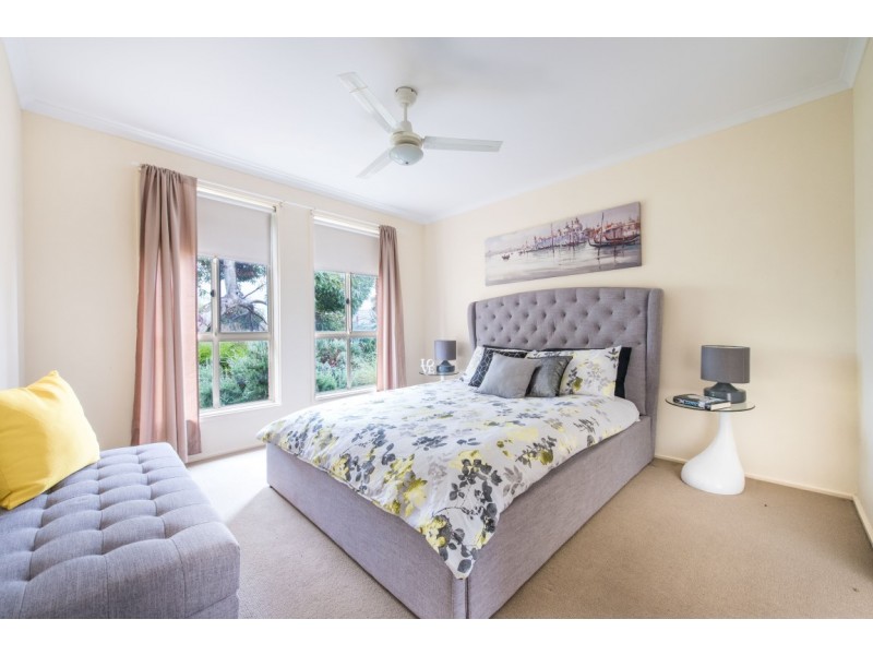 35 Tuscanny Way, Woodcroft SA 5162