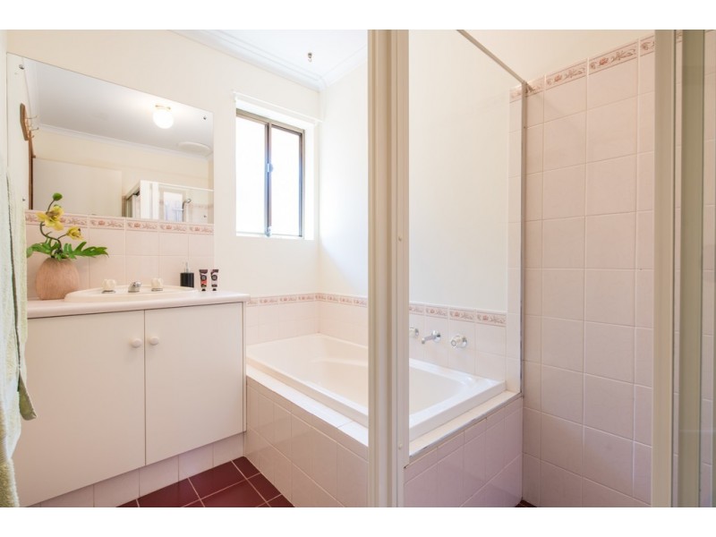 27 Brooks Circuit, Woodcroft SA 5162