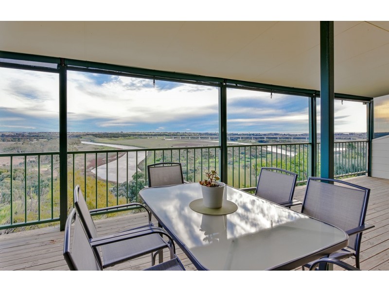 5 Triangle Court, Noarlunga Downs SA 5168