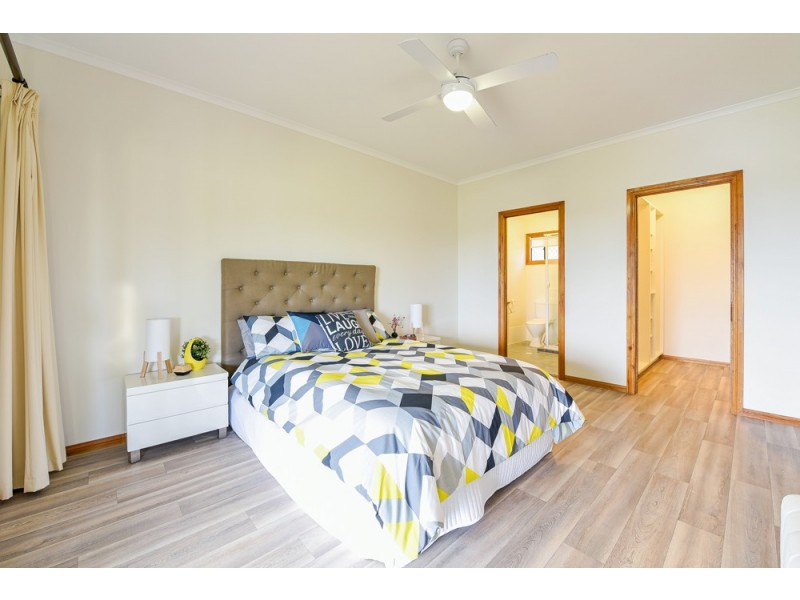 5 Triangle Court, Noarlunga Downs SA 5168