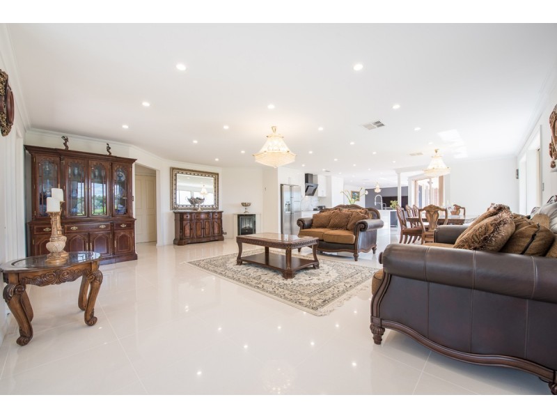 28 Piggott Range Road, Chandlers Hill SA 5159