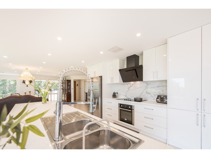 28 Piggott Range Road, Chandlers Hill SA 5159