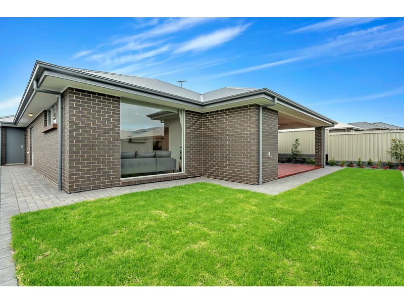 50 Vista Parade, Seaford Heights SA 5169