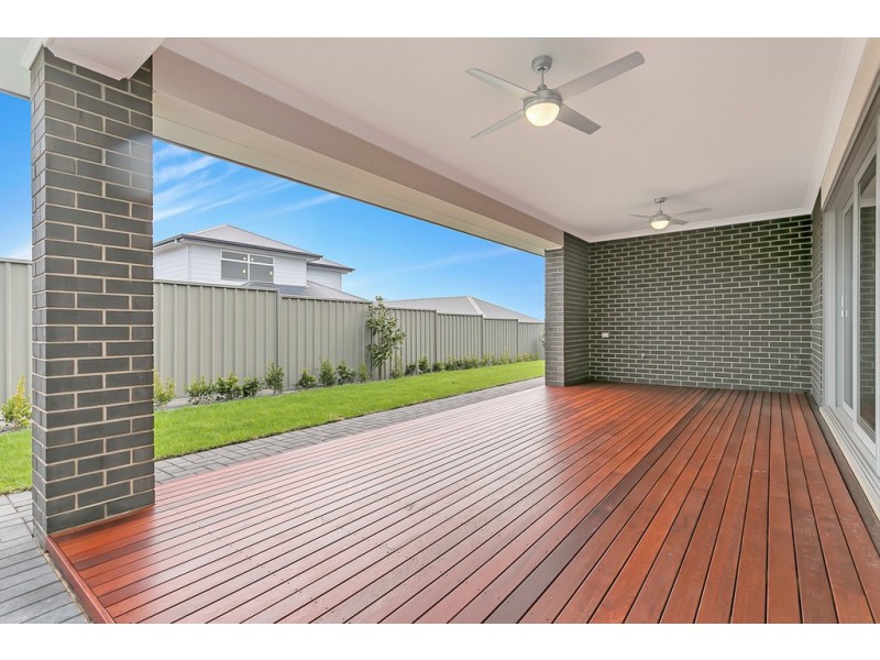 50 Vista Parade, Seaford Heights SA 5169