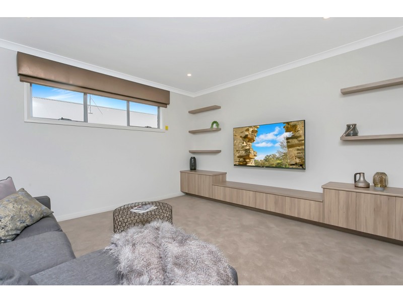 50 Vista Parade, Seaford Heights SA 5169