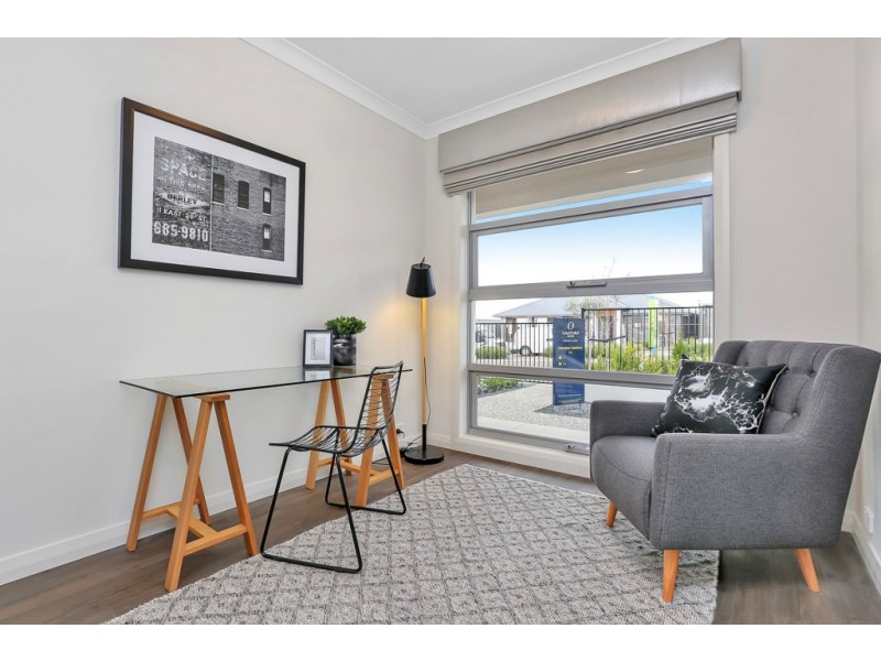 50 Vista Parade, Seaford Heights SA 5169