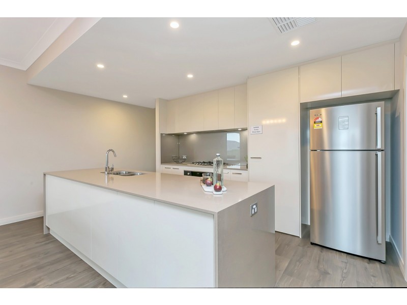 50 Vista Parade, Seaford Heights SA 5169