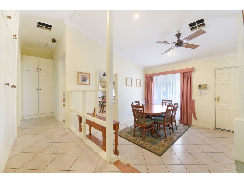 9 Amberly Drive, Happy Valley SA 5159