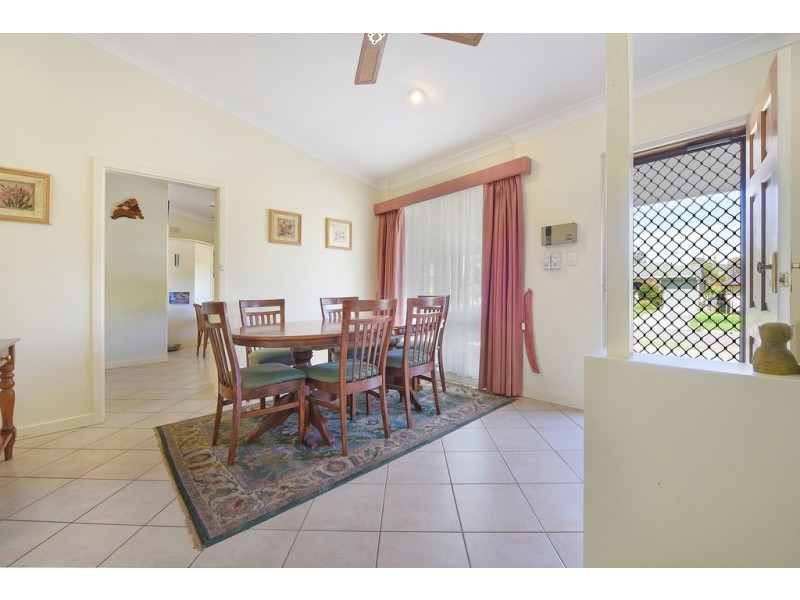 9 Amberly Drive, Happy Valley SA 5159