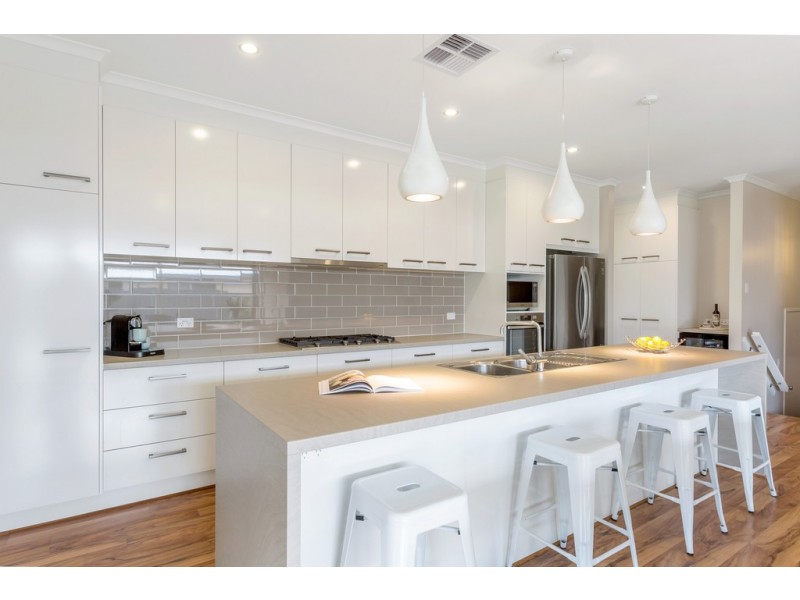 28 Aurora Circuit, Meadows SA 5201