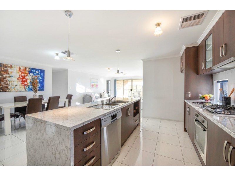 11 Miranda Place, Seaford Meadows SA 5169