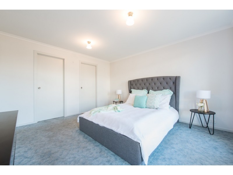 11 Miranda Place, Seaford Meadows SA 5169