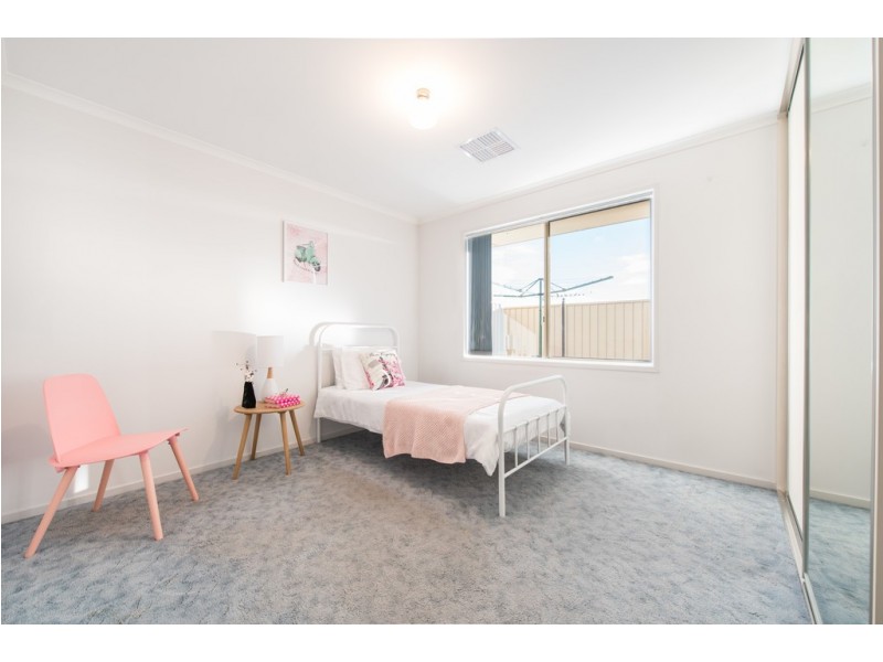 11 Miranda Place, Seaford Meadows SA 5169