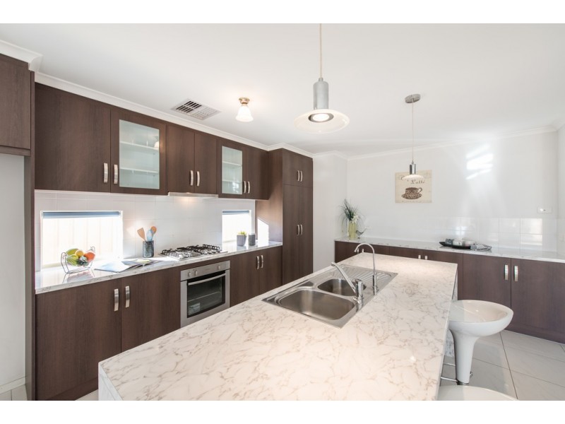 11 Miranda Place, Seaford Meadows SA 5169