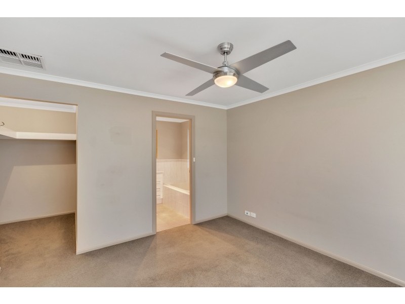 8 Hamilton Court, Sheidow Park SA 5158