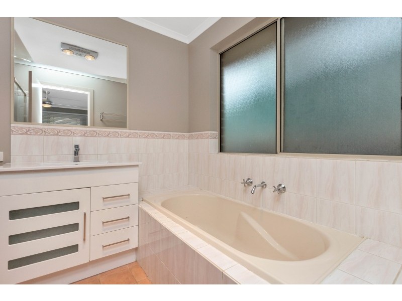 8 Hamilton Court, Sheidow Park SA 5158