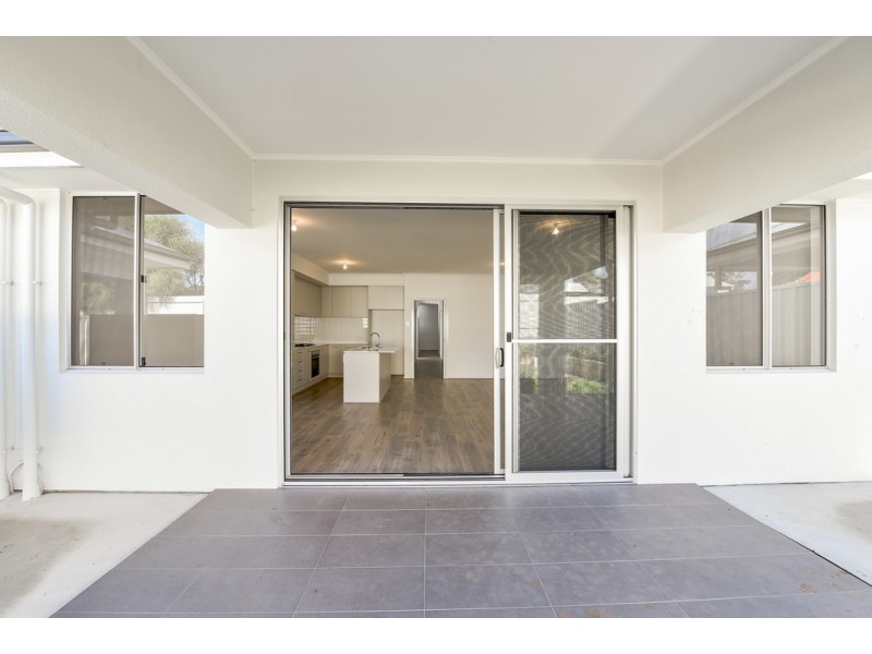 30 Limbert Ave, Seacombe Gardens SA 5047