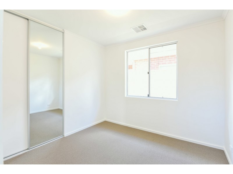 30 Limbert Ave, Seacombe Gardens SA 5047