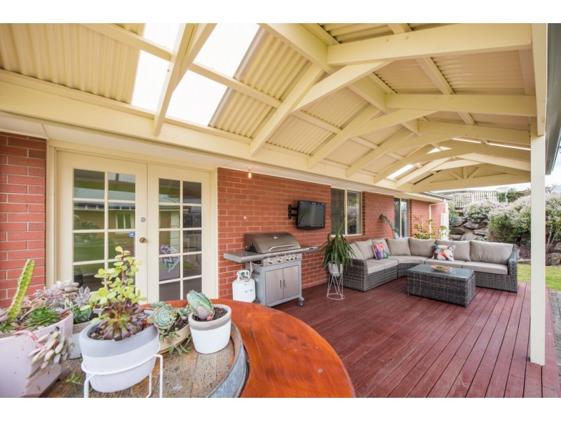 12 John Walk, Flagstaff Hill SA 5159