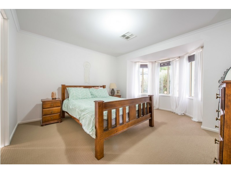 12 John Walk, Flagstaff Hill SA 5159