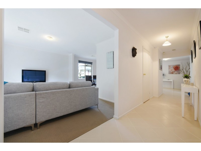 12 John Walk, Flagstaff Hill SA 5159