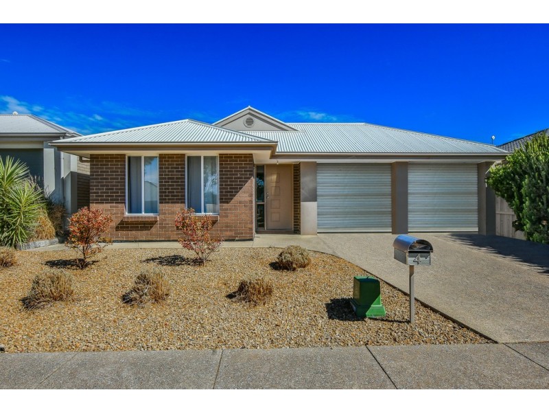 4 Seagull Street, Aldinga Beach SA 5173