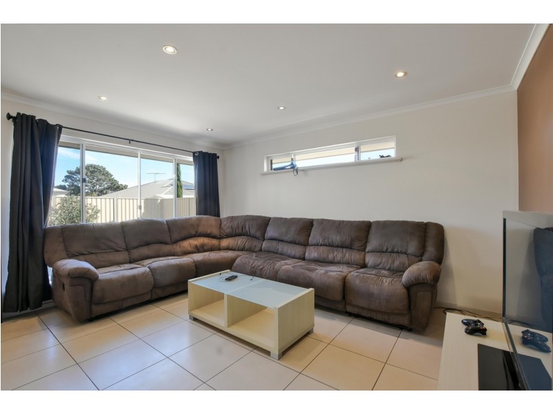 4 Seagull Street, Aldinga Beach SA 5173