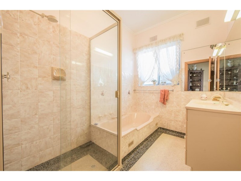 27 Troon Street, Novar Gardens SA 5040