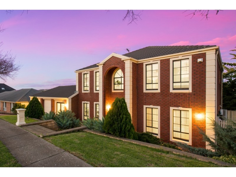 24 Freebairn Drive, Hallett Cove SA 5158