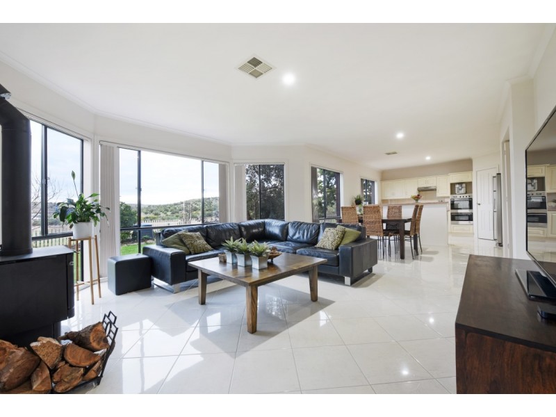 24 Freebairn Drive, Hallett Cove SA 5158