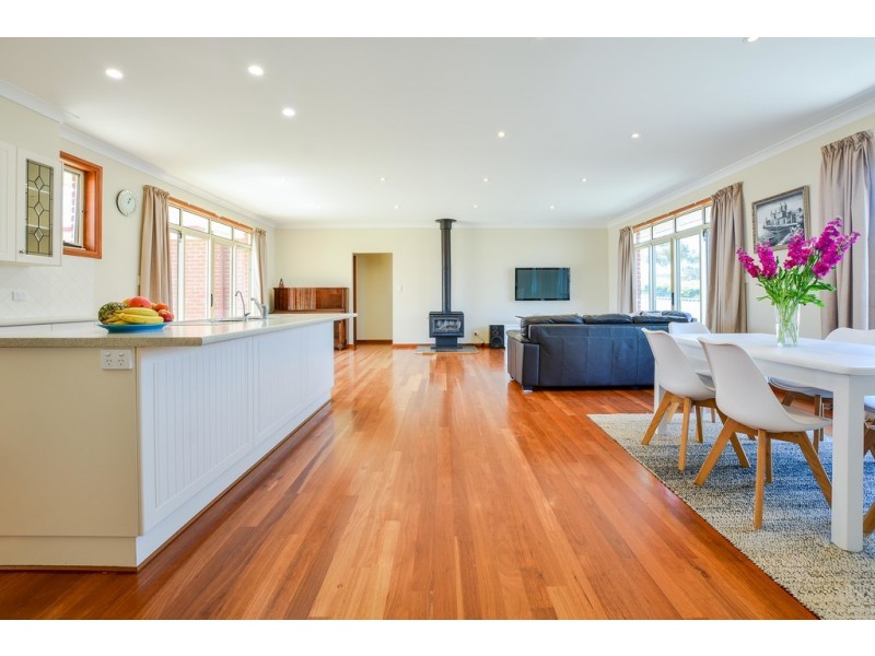 22 Charlson Rise, Happy Valley SA 5159