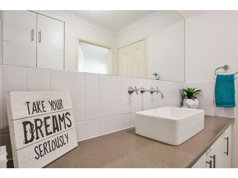 16 Edithburgh Avenue, Seaford Rise SA 5169