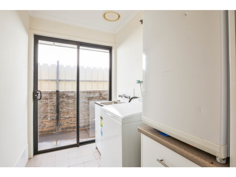 16 Edithburgh Avenue, Seaford Rise SA 5169