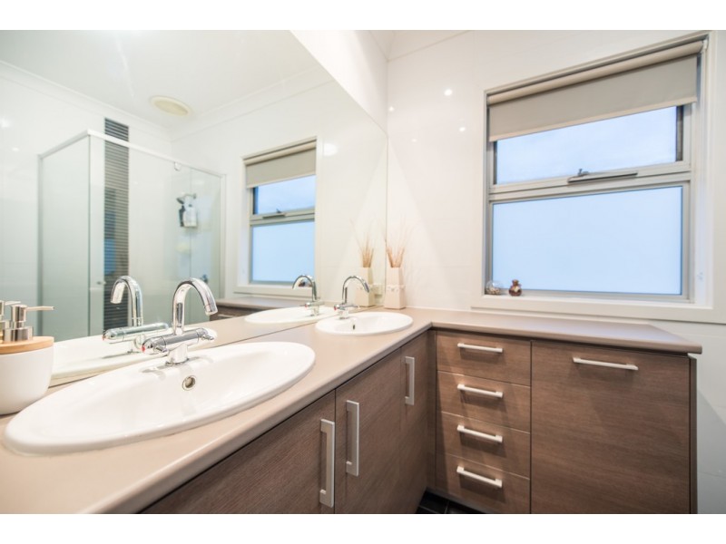 69a Cliff Ave, Port Noarlunga South SA 5167