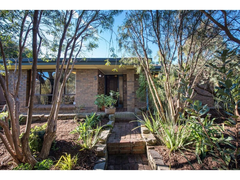 5 Alpine Rd, Happy Valley SA 5159