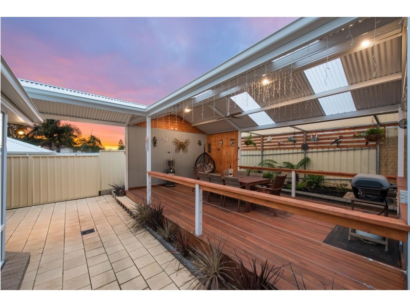 14 Atkins Crescent, Morphett Vale SA 5162