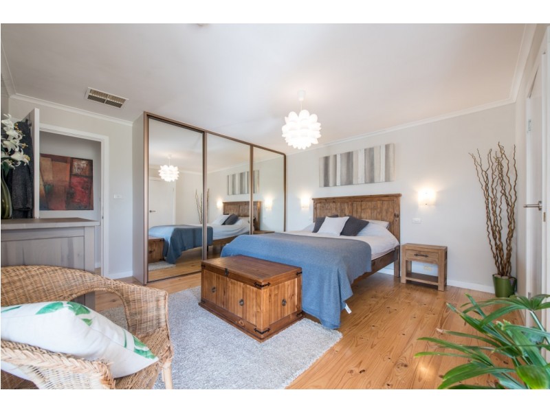 8 Mark Court, O’halloran Hill SA 5158