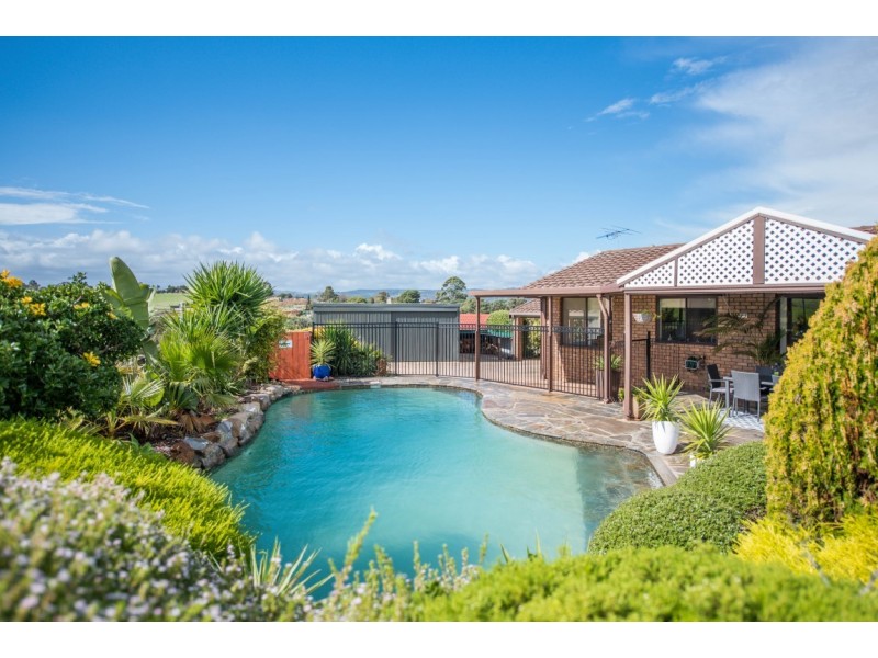 8 Mark Court, O’halloran Hill SA 5158