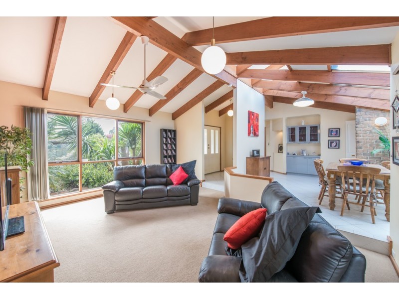 51 Barramundi Drive, Hallett Cove SA 5158