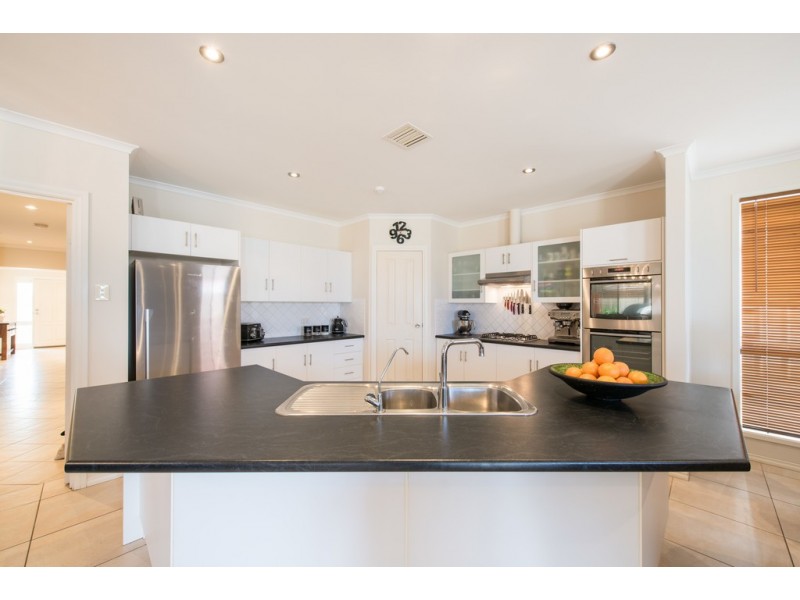 2 Miners Court, Sheidow Park SA 5158