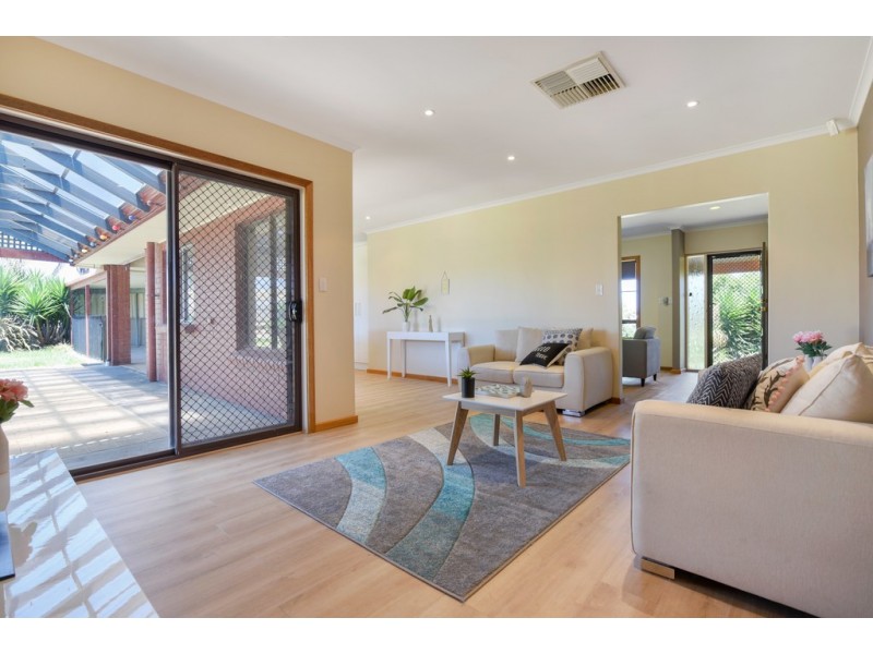 22 Antonia Circuit, Hallett Cove SA 5158