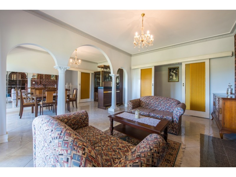 1 Vendale Drive, Flagstaff Hill SA 5159