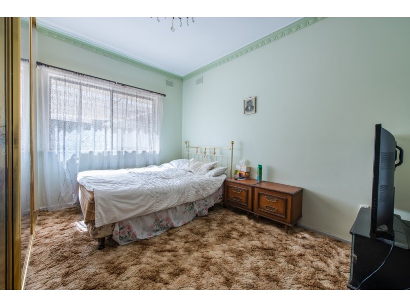 1 Vendale Drive, Flagstaff Hill SA 5159